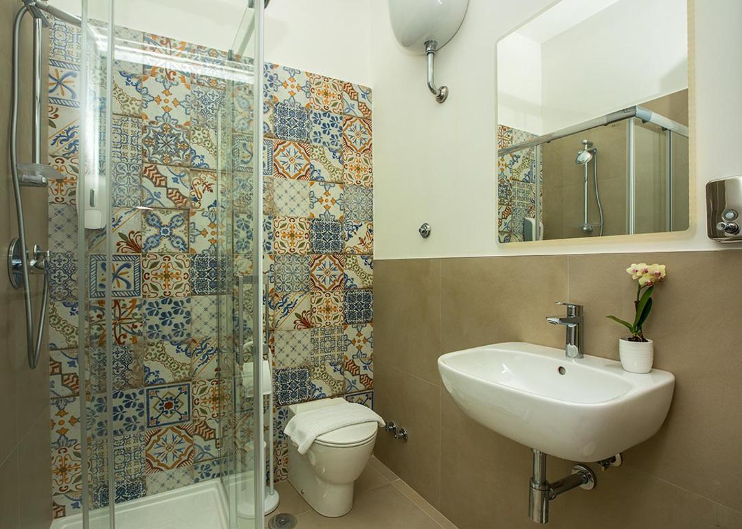 Salus Inn Roma Ngoại thất bức ảnh